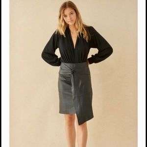 NWT ba&sh black deep v bodysuit, size S (1)